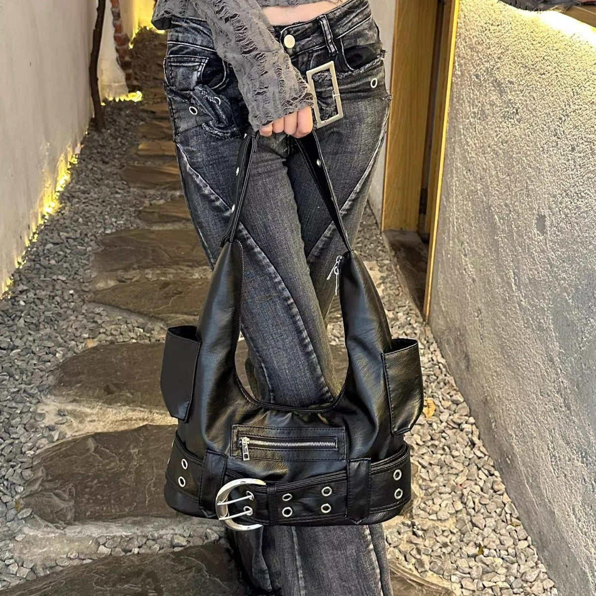 Large Capacity Chic Underarm Bag
