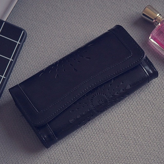 Vintage Hollowed Out Pattern Retro Wallet